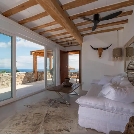 Nomade 4br Over Psarou Villa