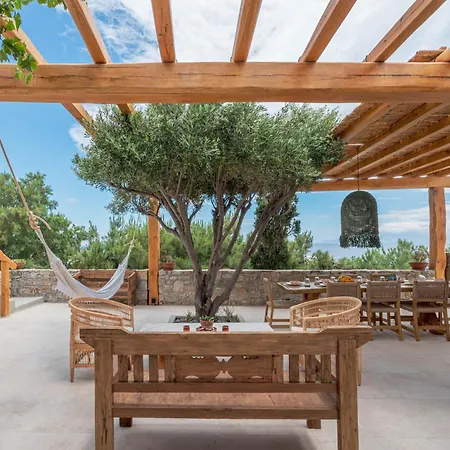 Villa Nomade 4br Over Psarou *