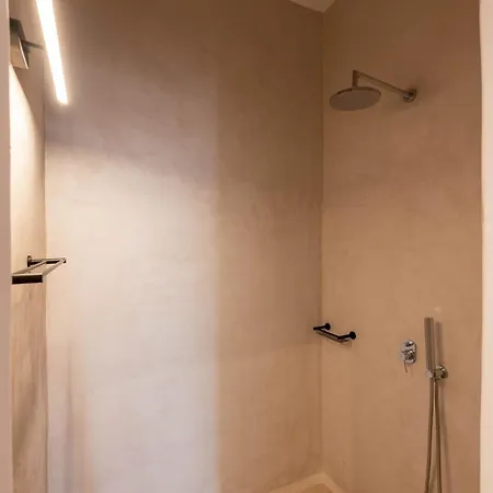 Nomade 4br Over Psarou Villa