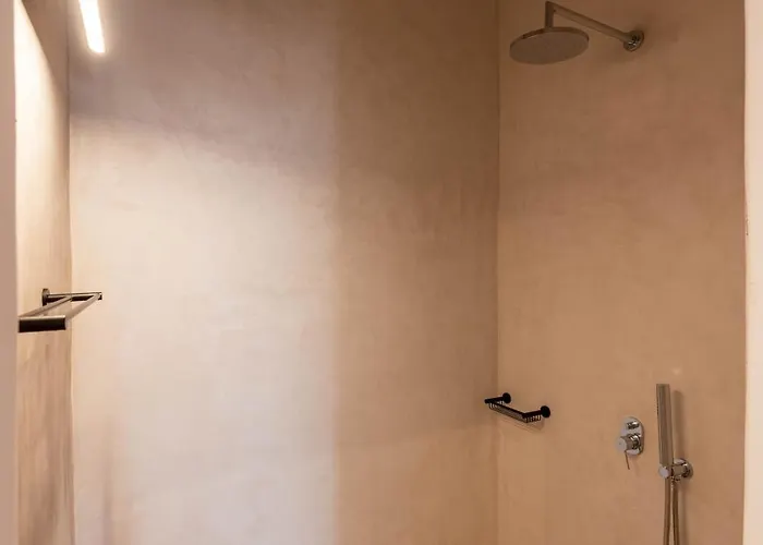 Nomade 4br Over Psarou Villa