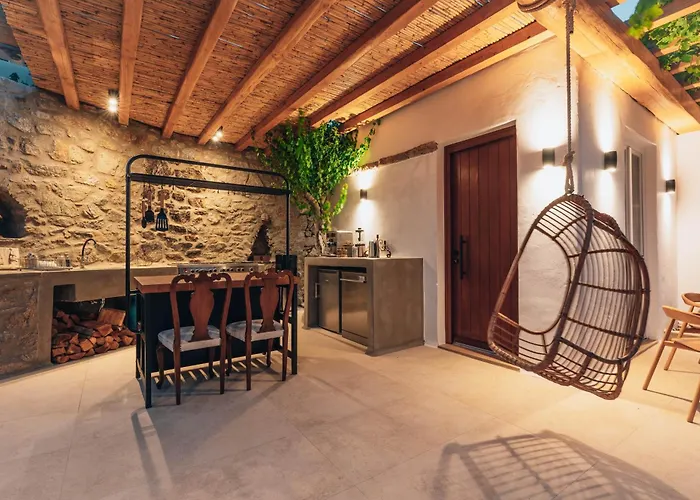 Nomade 4br Over Psarou Vila